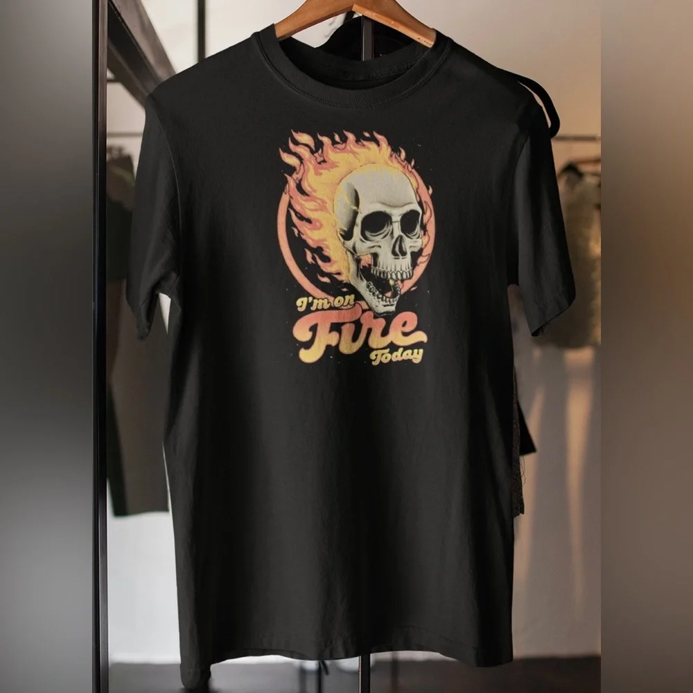 Burning Skull I’m on Fire Today Halloween Men’s Black Tee NWT - Picture 1 of 3